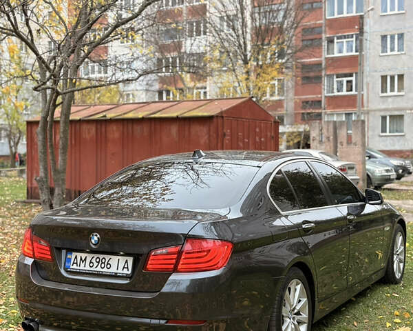 Серый БМВ 5 Серия, объемом двигателя 2 л и пробегом 346 тыс. км за 14500 $, фото 6 на Automoto.ua