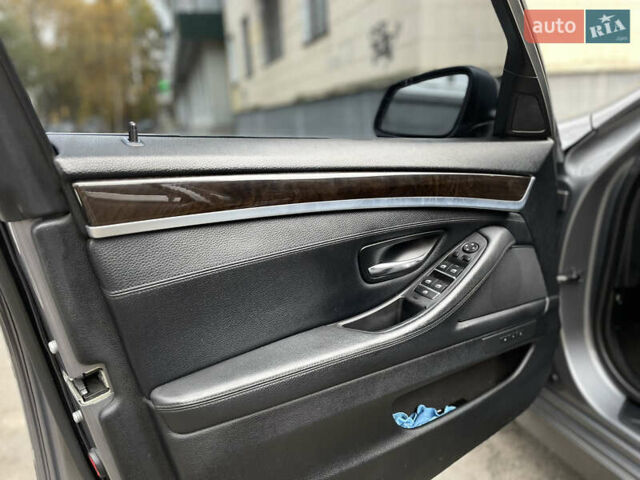 Серый БМВ 5 Серия, объемом двигателя 3 л и пробегом 262 тыс. км за 11999 $, фото 24 на Automoto.ua