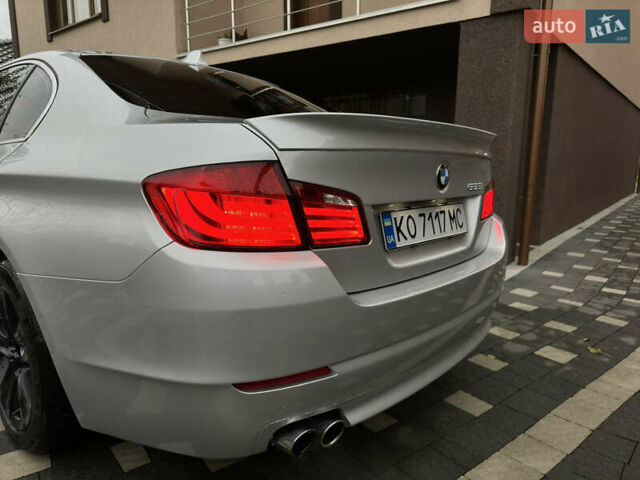 БМВ 5 Серия 2012 в Сваляве на Automoto.ua Серый БМВ 5 Серия, объемом двигателя 2 л и пробегом 220 тыс. км за 11500 $, фото 12 на Automoto.ua