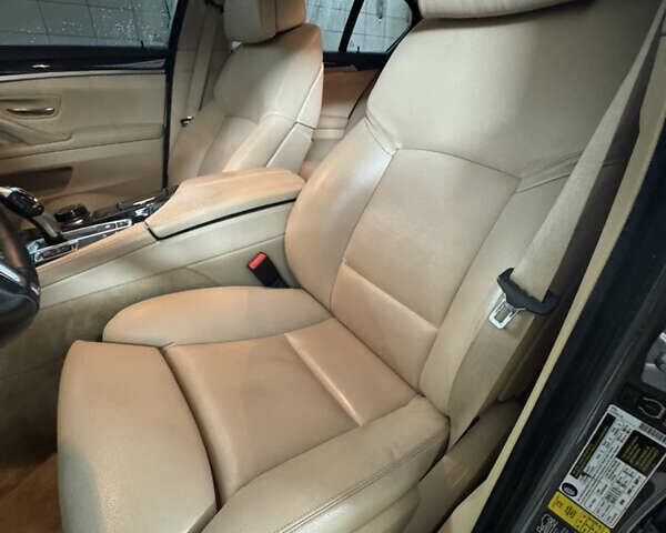 БМВ 5 Серия 2012 в Жовкве на Automoto.ua Серый БМВ 5 Серия, объемом двигателя 2 л и пробегом 274 тыс. км за 13500 $, фото 30 на Automoto.ua