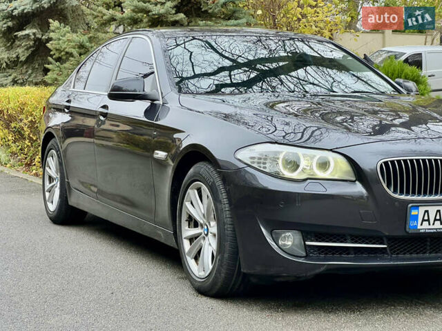 Сірий БМВ 5 Серія, об'ємом двигуна 2 л та пробігом 212 тис. км за 12800 $, фото 4 на Automoto.ua