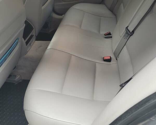 Серый БМВ 5 Серия, объемом двигателя 4.4 л и пробегом 211 тыс. км за 13400 $, фото 53 на Automoto.ua