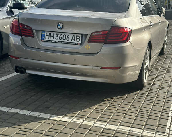Сірий БМВ 5 Серія, об'ємом двигуна 2 л та пробігом 250 тис. км за 11800 $, фото 6 на Automoto.ua