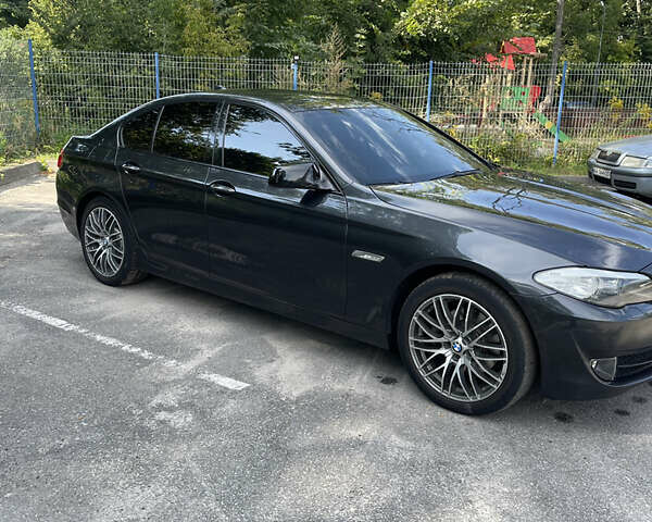 Серый БМВ 5 Серия, объемом двигателя 2 л и пробегом 360 тыс. км за 13900 $, фото 1 на Automoto.ua