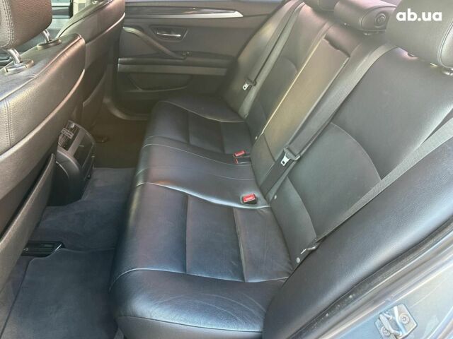 Сірий БМВ 5 Серія, об'ємом двигуна 2 л та пробігом 236 тис. км за 13440 $, фото 12 на Automoto.ua