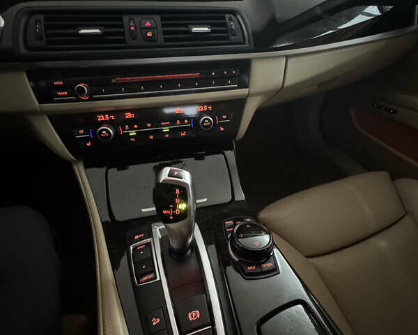 БМВ 5 Серия 2012 в Жовкве на Automoto.ua Серый БМВ 5 Серия, объемом двигателя 2 л и пробегом 274 тыс. км за 13500 $, фото 25 на Automoto.ua