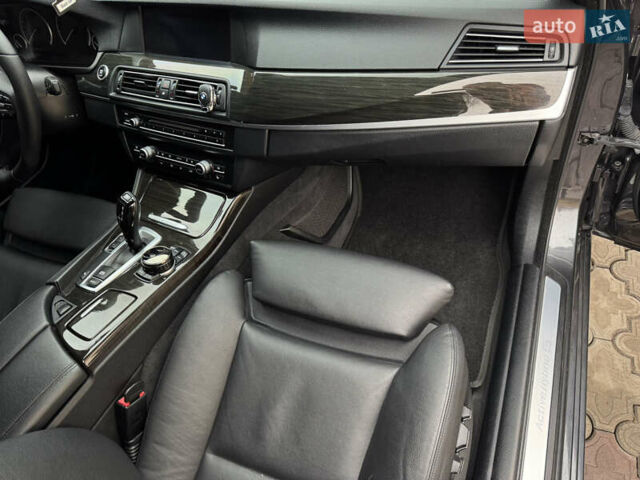 Серый БМВ 5 Серия, объемом двигателя 3 л и пробегом 108 тыс. км за 15999 $, фото 46 на Automoto.ua
