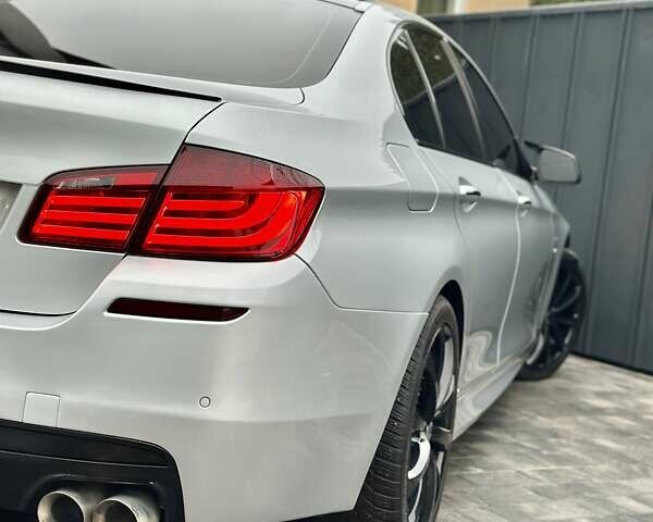 Серый БМВ 5 Серия, объемом двигателя 2 л и пробегом 229 тыс. км за 13599 $, фото 20 на Automoto.ua