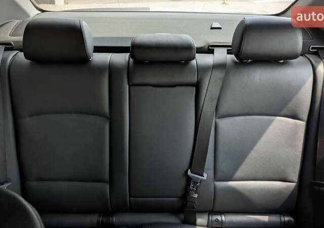 Серый БМВ 5 Серия, объемом двигателя 2 л и пробегом 213 тыс. км за 14400 $, фото 16 на Automoto.ua