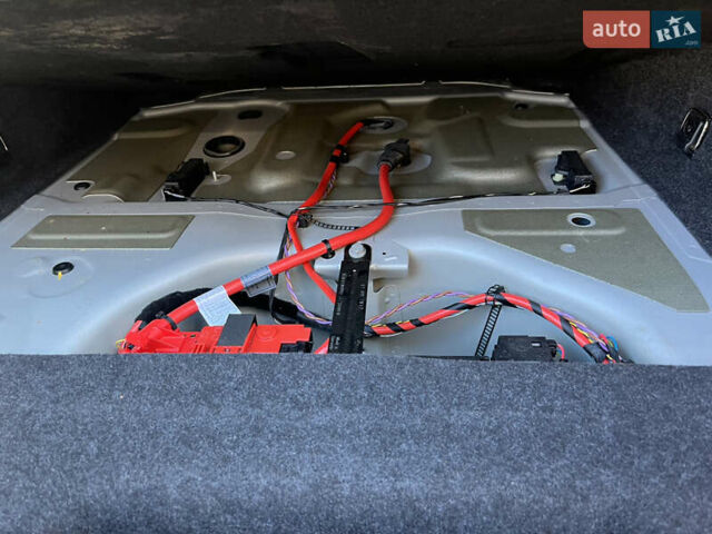 БМВ 5 Серия 2012 в Виннице на Automoto.ua Серый БМВ 5 Серия, объемом двигателя 2 л и пробегом 263 тыс. км за 12700 $, фото 14 на Automoto.ua