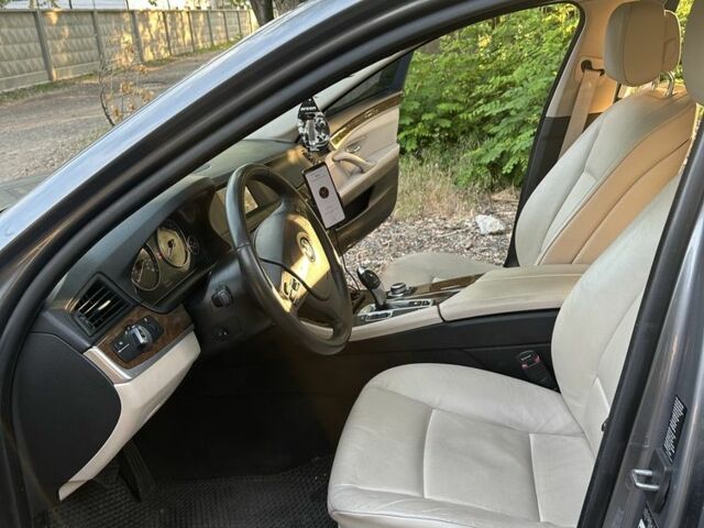 Сірий БМВ 5 Серія, об'ємом двигуна 2 л та пробігом 3 тис. км за 11000 $, фото 2 на Automoto.ua