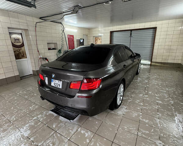 БМВ 5 Серия 2012 в Жовкве на Automoto.ua Серый БМВ 5 Серия, объемом двигателя 2 л и пробегом 274 тыс. км за 13500 $, фото 5 на Automoto.ua