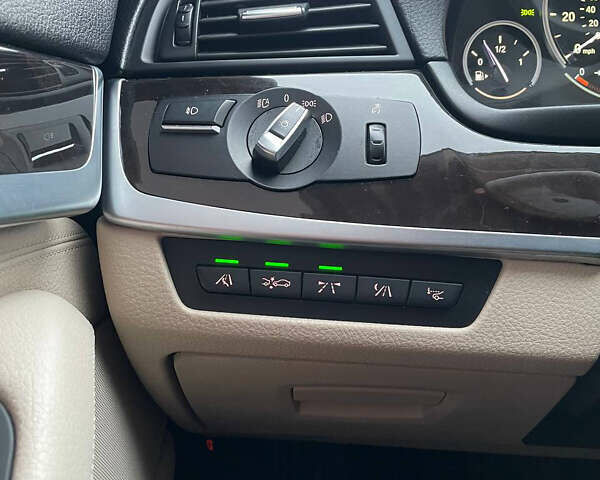 Сірий БМВ 5 Серія, об'ємом двигуна 2.98 л та пробігом 185 тис. км за 18500 $, фото 24 на Automoto.ua