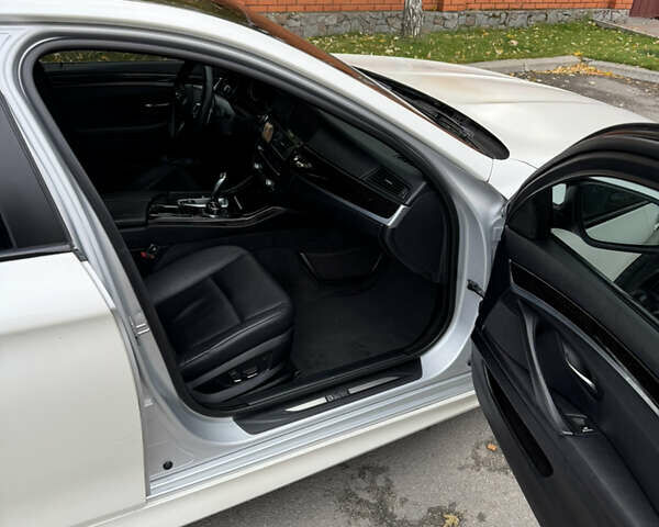 Серый БМВ 5 Серия, объемом двигателя 2.98 л и пробегом 192 тыс. км за 14800 $, фото 11 на Automoto.ua