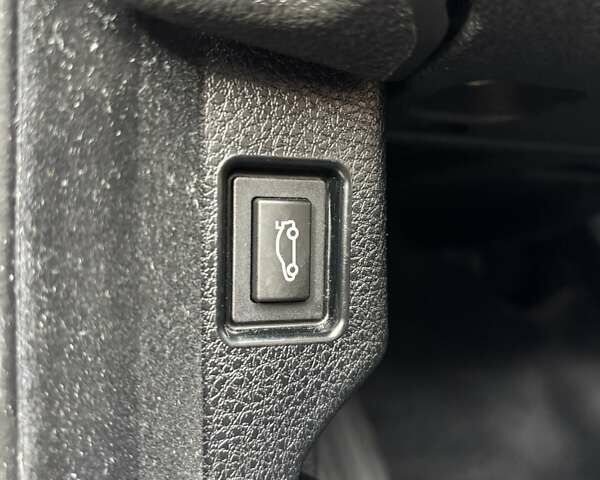 Сірий БМВ 5 Серія, об'ємом двигуна 2 л та пробігом 209 тис. км за 12999 $, фото 36 на Automoto.ua