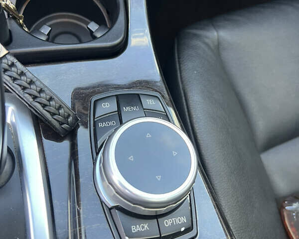 БМВ 5 Серия 2012 в Запорожье на Automoto.ua Серый БМВ 5 Серия, объемом двигателя 2.98 л и пробегом 305 тыс. км за 14999 $, фото 22 на Automoto.ua