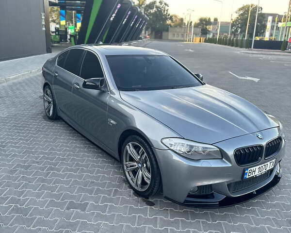 Серый БМВ 5 Серия, объемом двигателя 2.98 л и пробегом 330 тыс. км за 16500 $, фото 5 на Automoto.ua