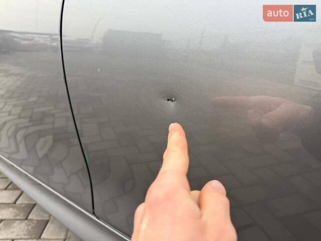 Сірий БМВ 5 Серія, об'ємом двигуна 2.98 л та пробігом 170 тис. км за 11500 $, фото 13 на Automoto.ua