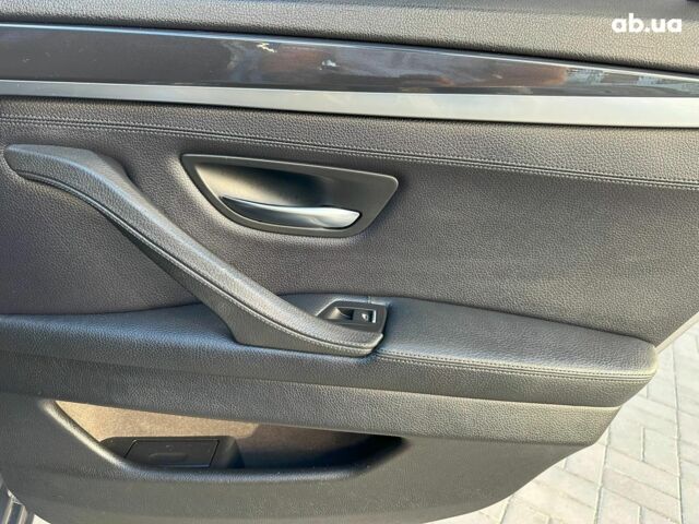 Сірий БМВ 5 Серія, об'ємом двигуна 2 л та пробігом 236 тис. км за 13440 $, фото 15 на Automoto.ua