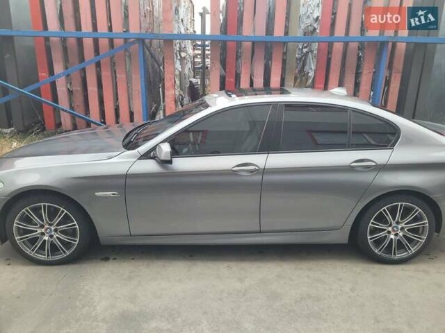 Серый БМВ 5 Серия, объемом двигателя 4.4 л и пробегом 211 тыс. км за 13400 $, фото 10 на Automoto.ua