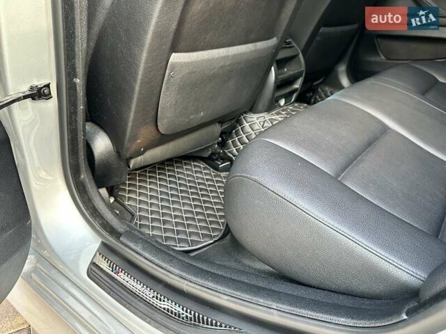 Серый БМВ 5 Серия, объемом двигателя 2 л и пробегом 229 тыс. км за 14550 $, фото 26 на Automoto.ua