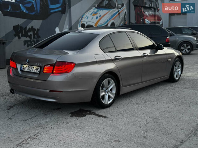 Серый БМВ 5 Серия, объемом двигателя 2 л и пробегом 236 тыс. км за 13750 $, фото 3 на Automoto.ua