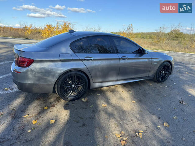 БМВ 5 Серия 2013 в Могилев-Подольском на Automoto.ua Серый БМВ 5 Серия, объемом двигателя 2.99 л и пробегом 270 тыс. км за 13200 $, фото 3 на Automoto.ua