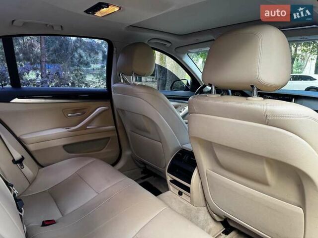 Сірий БМВ 5 Серія, об'ємом двигуна 3 л та пробігом 148 тис. км за 16290 $, фото 26 на Automoto.ua