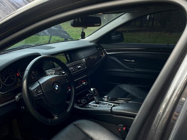 Серый БМВ 5 Серия, объемом двигателя 2 л и пробегом 270 тыс. км за 13300 $, фото 10 на Automoto.ua