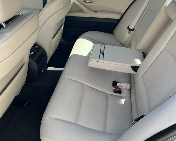 Сірий БМВ 5 Серія, об'ємом двигуна 2 л та пробігом 183 тис. км за 14500 $, фото 18 на Automoto.ua