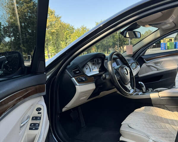 Серый БМВ 5 Серия, объемом двигателя 2 л и пробегом 256 тыс. км за 16000 $, фото 14 на Automoto.ua