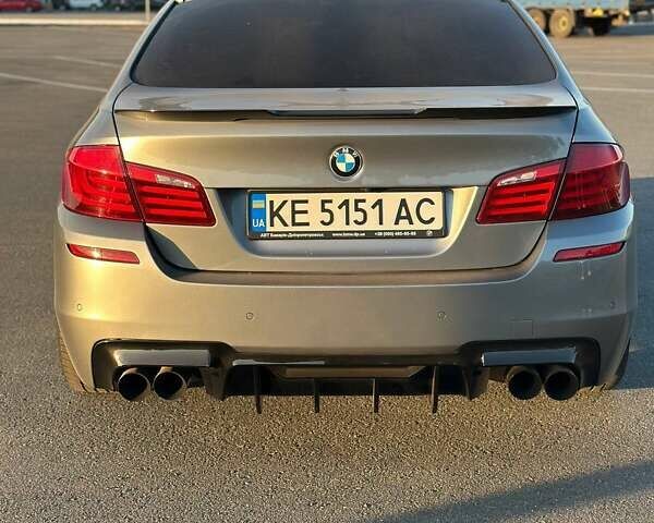 Серый БМВ 5 Серия, объемом двигателя 2.99 л и пробегом 175 тыс. км за 20500 $, фото 5 на Automoto.ua