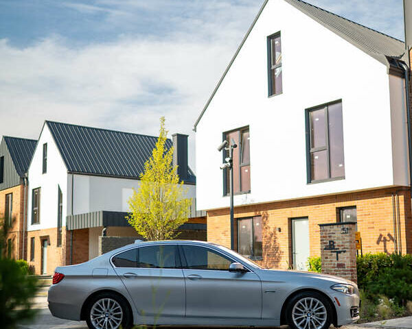 Серый БМВ 5 Серия, объемом двигателя 2 л и пробегом 59 тыс. км за 17900 $, фото 5 на Automoto.ua