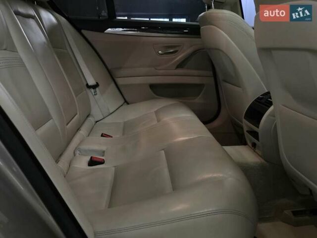 Серый БМВ 5 Серия, объемом двигателя 2.99 л и пробегом 152 тыс. км за 21500 $, фото 18 на Automoto.ua