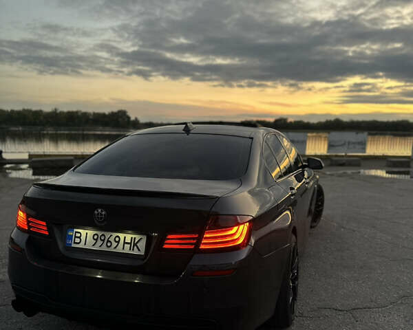 Серый БМВ 5 Серия, объемом двигателя 3 л и пробегом 285 тыс. км за 22500 $, фото 8 на Automoto.ua