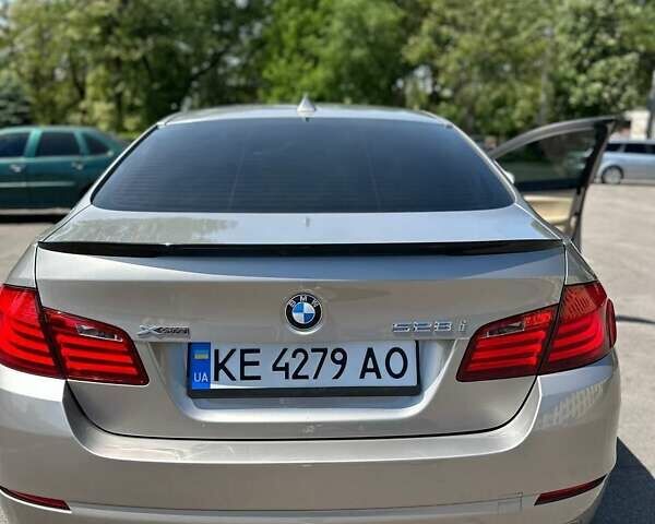 Серый БМВ 5 Серия, объемом двигателя 2 л и пробегом 159 тыс. км за 16000 $, фото 9 на Automoto.ua