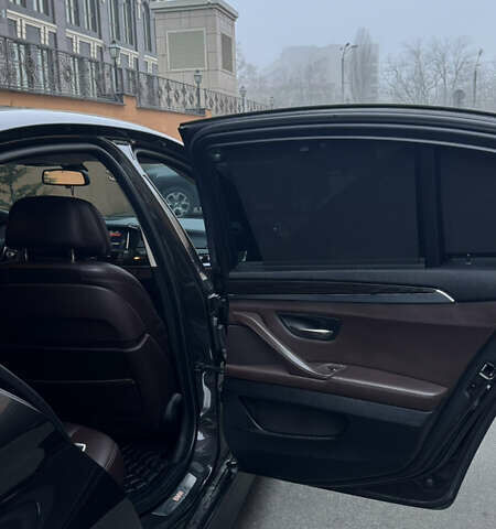 Серый БМВ 5 Серия, объемом двигателя 2.98 л и пробегом 198 тыс. км за 19500 $, фото 10 на Automoto.ua