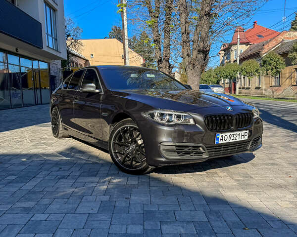 Сірий БМВ 5 Серія, об'ємом двигуна 2.98 л та пробігом 281 тис. км за 17500 $, фото 11 на Automoto.ua