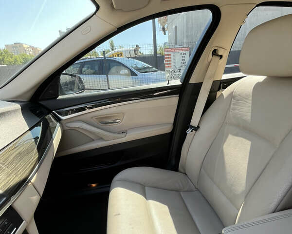 Сірий БМВ 5 Серія, об'ємом двигуна 2 л та пробігом 183 тис. км за 14500 $, фото 21 на Automoto.ua