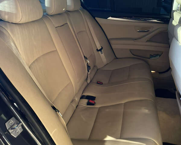 Серый БМВ 5 Серия, объемом двигателя 2.99 л и пробегом 172 тыс. км за 23000 $, фото 39 на Automoto.ua