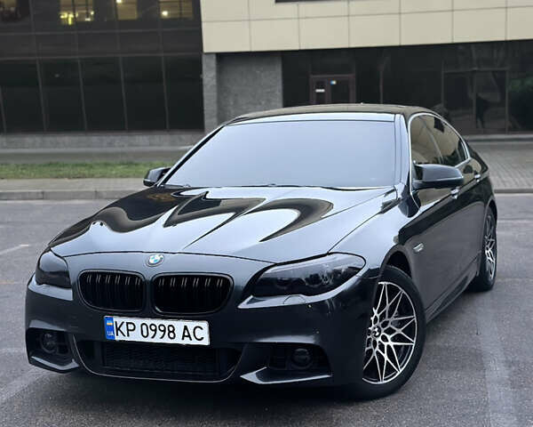 Серый БМВ 5 Серия, объемом двигателя 3 л и пробегом 209 тыс. км за 22000 $, фото 6 на Automoto.ua