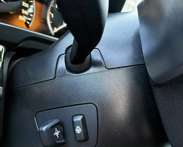 Серый БМВ 5 Серия, объемом двигателя 3 л и пробегом 249 тыс. км за 19700 $, фото 2 на Automoto.ua