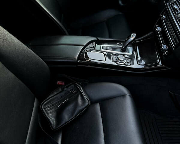 Сірий БМВ 5 Серія, об'ємом двигуна 2 л та пробігом 117 тис. км за 12599 $, фото 10 на Automoto.ua