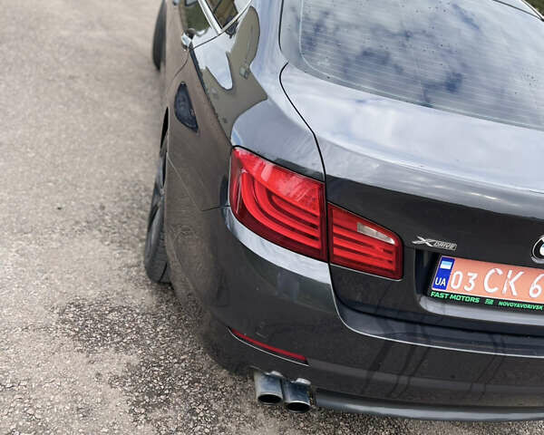 Серый БМВ 5 Серия, объемом двигателя 2 л и пробегом 298 тыс. км за 13200 $, фото 4 на Automoto.ua