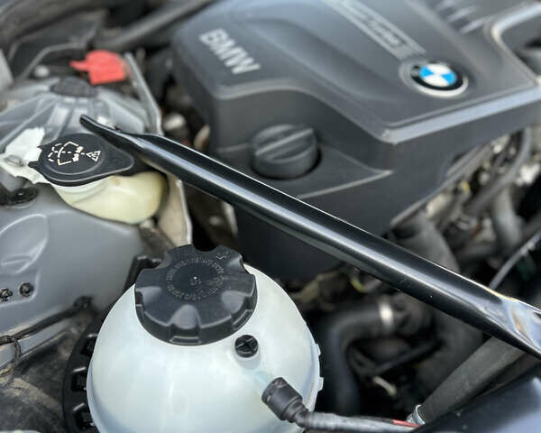 Серый БМВ 5 Серия, объемом двигателя 2 л и пробегом 196 тыс. км за 16500 $, фото 33 на Automoto.ua