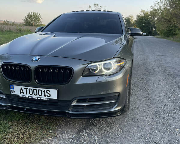 Серый БМВ 5 Серия, объемом двигателя 2 л и пробегом 217 тыс. км за 15500 $, фото 72 на Automoto.ua