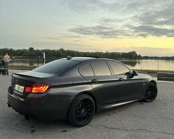 Серый БМВ 5 Серия, объемом двигателя 3 л и пробегом 285 тыс. км за 22500 $, фото 9 на Automoto.ua