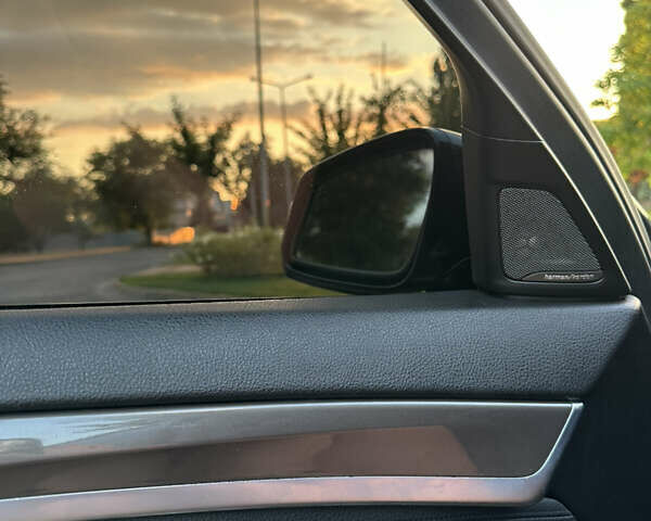 Серый БМВ 5 Серия, объемом двигателя 3 л и пробегом 285 тыс. км за 22500 $, фото 21 на Automoto.ua