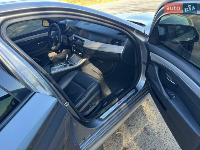 БМВ 5 Серия 2013 в Могилев-Подольском на Automoto.ua Серый БМВ 5 Серия, объемом двигателя 2.99 л и пробегом 270 тыс. км за 13200 $, фото 9 на Automoto.ua