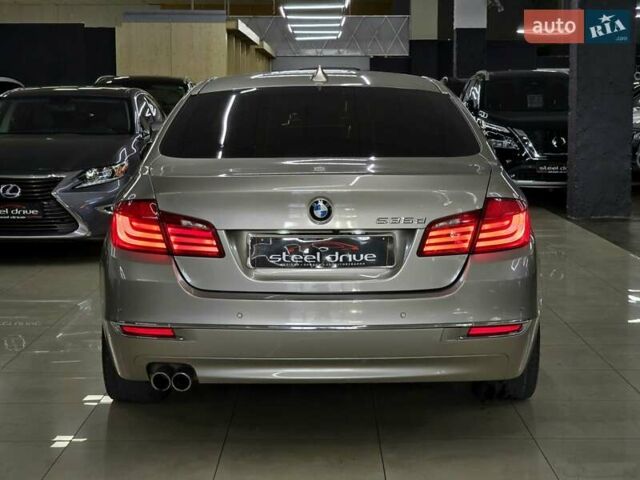 БМВ 5 Серия 2013 в Николаеве на Automoto.ua Серый БМВ 5 Серия, объемом двигателя 2.99 л и пробегом 152 тыс. км за 22499 $, фото 2 на Automoto.ua